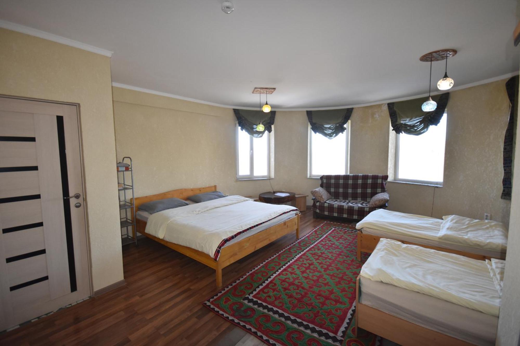 Riverside Karakol Exterior foto