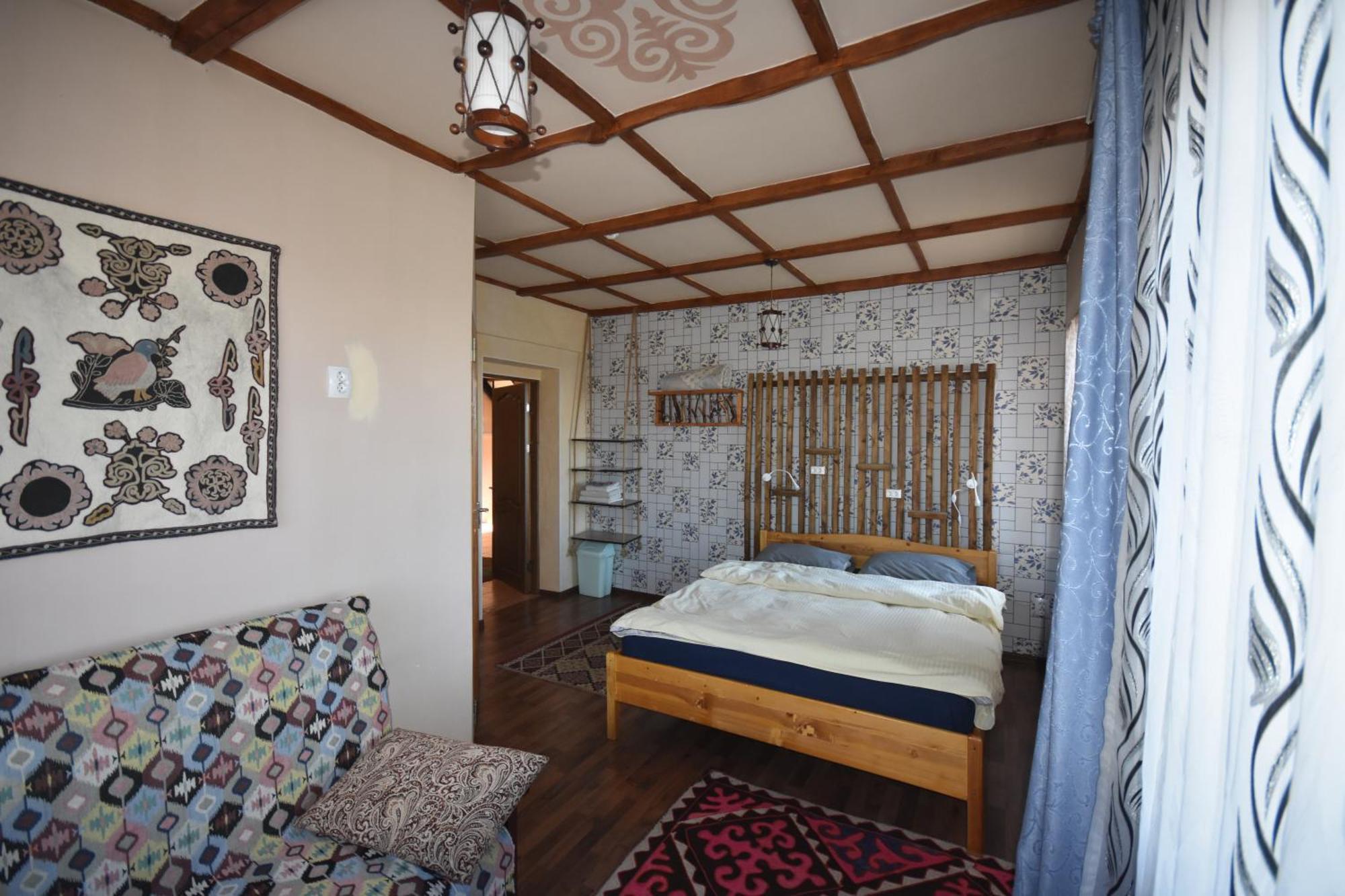 Riverside Karakol Exterior foto